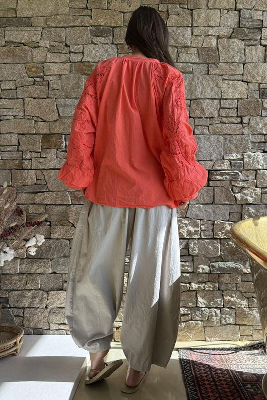 Ida Embroidered Smock Blouse Tomato /13=